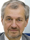 <b>Rüdiger Hehlmann</b> is Professor of Medicine at the Mannheim Medical Faculty of ... - ProfHehlmann_web100